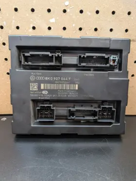 8k0907064f Audi 2009-2012 A4 B8 - Body / Comfort Control Module #2