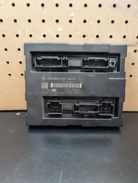 8k0907064f Audi 2009-2012 A4 B8 - Body / Comfort Control Module