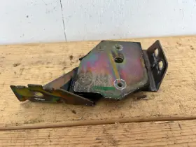 1166016 Bmw 98-03 E39 525i 530i 540i Yaw Rate Speed Sensor Holder Oem