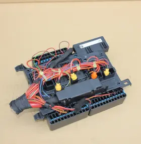5a323c9 Bmw 2020 - 2024 228i M235i F44 Gc Power Distribution Box Fuse Oem
