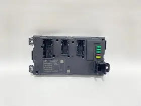 61-35-9-329-701 Bmw 14-16 328i Gt F34 Fuse Relay Box Chassis Power Supply Control Module Oem