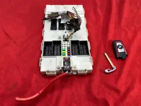 61359352861 Bmw F22 F30 F32 F36 F80 F82 Fem Electronic Body Control Module With Key Fob Oem #2