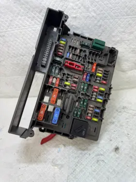 9119444-05 Bmw 2008 - 13 325i Fuse Box Front Power Distribution Oem