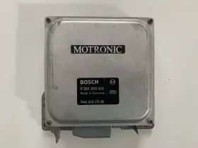 944.618.111.01 Bosch 0261200015 Porsche 944 Early Ecu Dme Pn - Working