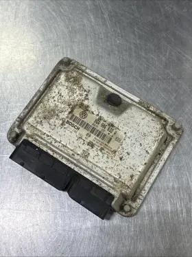 0261206507 Bosch 032-a 2000 Vw Beetle Engine Control Module Ecu Ecm 06a906032a