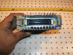 0085451632 Bosch / Mercedes 008 545 16 32 Early W124 W126 Ecu Genuine Oem 1 Compter 0280800304