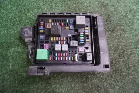 84292760 Buick 2018 Enclave Engine Fuse Box Junction Relay Oem #2