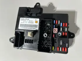 25945048 Chevrolet 08-09 Hhr Cobalt 08-10 Solstice Sky Body Control Module Fuse Box Bcm