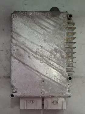 P04727246ad Chrysler 1999 Caravan Ecu/ecm