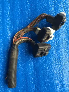 P04886781 Daimler Chrysler 1996 Dodge Ram Ecu Ecm Wire Harness Plug 3 Engine Computer Control Module Oem