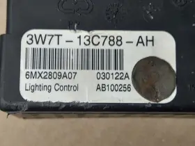 13c788-ah Fomoco -13c788-ah New Circuit Board Relays Ford Mercury Lighting Control Module 3w7t