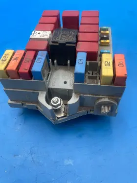 53141072 Ford 2014-2021 Promaster 1500 2500 3500 Gas Fuse Box #3
