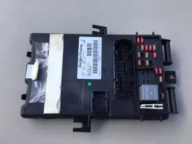 8r3t-14b476-ad Ford 2008 Mustang Body Control Module Bcm Fuse Box #2