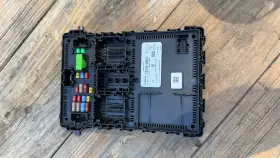 Kt1t-15604-dcc Ford 2019-2023 Transit Connect Interior Bcm Fuse Box