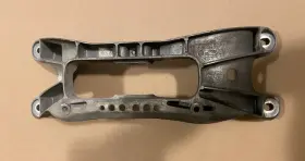 Lb5z-15790-b Ford 2020-2025 Explorer Transmission Mount Support Bracket