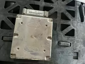 4f2a-12a650-cf Ford Lincoln Mercury Mazda Oem 2004 Freestar 3.9l Automatic Engine Computer Module Ecm