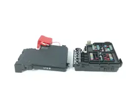 Pr3z-14a068-b Ford Mustang Gt 5l 2024 Engine Bay Battery Junction Fuse Box Oem