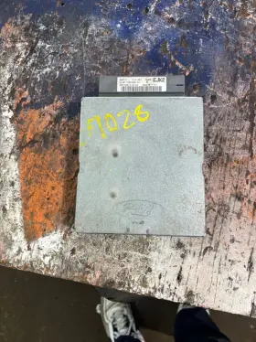 Xl3f-12a650-kc Ford 1999 F-150 4.2l Engine Control Unit Ecu Oem
