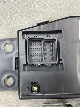 20987863 Gm 09-12 Chevrolet Colorado Gmc Canyon Hummer H3 Body Control Module Bcm #3