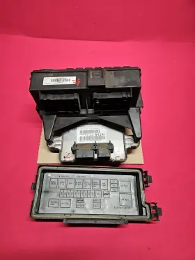 4839342ac Jeep 2005 Grand Cherokee 5.7l V8 Hemi Integrated Power Fuse Box And Module Tipm