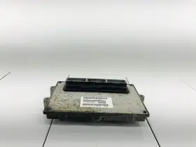 56041945ag Jeep 2002 Wrangler 4.0l L6 Gas Engine Motor Powertrain Control Module Oem #2