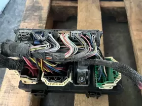 56049719ao Jeep Dodge Chrysler Ram Oem Pt Cruiser 06-09 Tipm Integrated Power Module Fuse Box #3