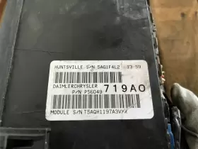 56049719ao Jeep Dodge Chrysler Ram Oem Pt Cruiser 06-09 Tipm Integrated Power Module Fuse Box