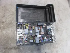 68298936 Jeep/plymouth Truck 2018 Wrangler Jl Oem Power Distribution Center Fuse Box