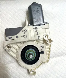 995075-103 Land Rover 2005-2006 Right Passenger Rear Window Motor Oem B 10