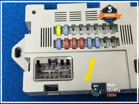 Cpla-14q073-aa Land Rover 2014 - 2015 Range Hse Electric Fuse Junktion Control Box Module Oem #2