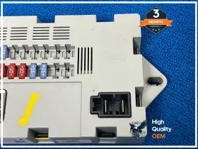 Cpla-14q073-aa Land Rover 2014 - 2015 Range Hse Electric Fuse Junktion Control Box Module Oem #3