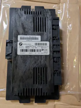 61359241014 Lear Bmw E90 E89 1/3 Series Frm3 Footwell Light Computer Control Module Oem