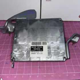 89661-33b32 Lexus 2004-2005 Es330 Ecm Ecu Computer