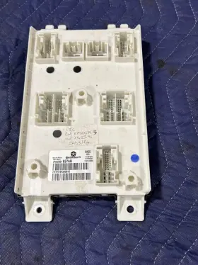 52851637ab Maserati Quattroporte Body Control Computer Module Used P/n #2