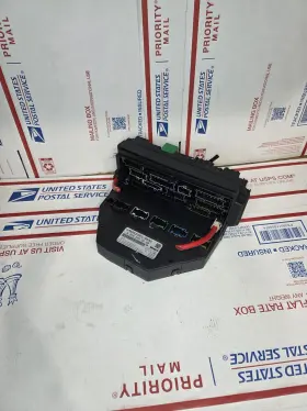 2045404250 Mercedes-benz 08-10 W204 C300 C350 C63 Front Sam Module Relay Fuse Box 204 545 02 69