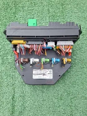 2045454701 Mercedes-benz 08-14 W204 C300 C350 Front Sam Module Fuse Box Relay Block 2008-2014 #2