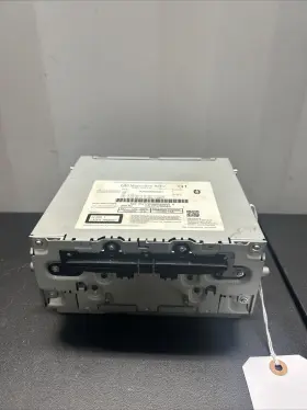 2059009037 Mercedes-benz 2018 C300 Am/fm Radio Stereo Receiver Cd Player Oem