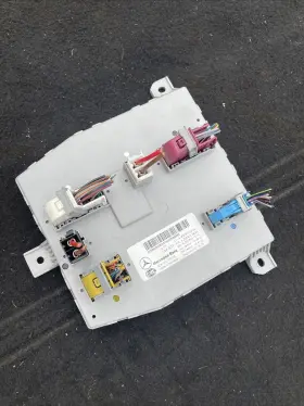 772-78 Mercedes-benz 2015-2018 C-class Sam Signal Activation Control Module Oem