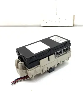 Mitsubishi 8637a048 2012 Eclipse Spyd Oucg8c-505m Interior Fuse Relay Box Oem