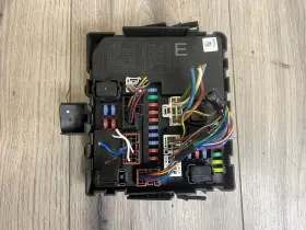 284b7ze03b Nissan 284b7 Ze03c 08-13 Armada Titan Pathfinder Ipdm Bcm Body Module Fuse Box Block