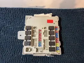 284b6ze00c Nissan 33084 Ze21b 07 08 09 Armada Titan Xterra Ipdm Power Module