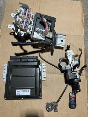 Mec35-350 Nissan 2004 350z Convertible 3.5 At Ecm Ecu Bcm Key Engine Computer Module