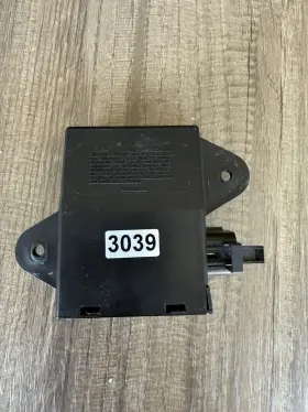 04686473ab Plymouth Prowler 97-02 Keyless Entry Module Immobilizer Receiver P#