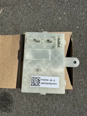 1537264-80-b Tesla 2017-2024 Model Y Gen 4 Charging Charge Port Control Module Oem 1537264-80
