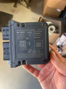 1872985-00-a Tesla 24-27 Cybertruck Rcm Restraint Diagnostic Control Module Unit Oem New
