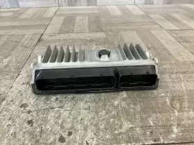 590-11607-ic Toyota 2021-2022 Prius Ecm Brain Box 89661-47d20 Oem