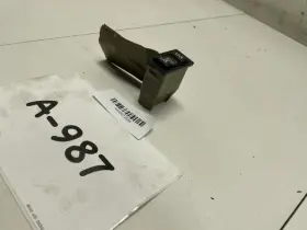 591.to1m01 Toyota 2001 Mr2 Spyder Lock Unlock Switch Push Button Assembly Oem #2