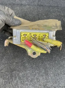 89170-04040 Toyota 2002-2004 Tacoma Safety Control Module Genuine Oem #2