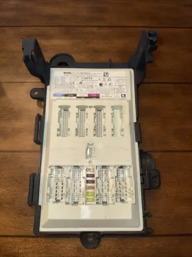 Toyota 89220waa27 2019-2022 Gr Supra A90 Body Control Module Fuse Box Oem