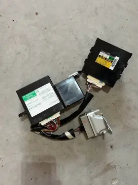 89630-42040 Toyota 2009-2012 Rav4 Transfer Case Control Module Oem